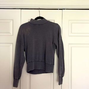 Gray/Navy sweater/sweatshirt